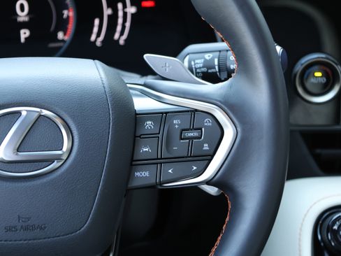 Used 2024 Lexus NX 250 FWD w/ Towing Package (2000 Lbs) image 22