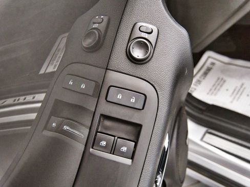 Used 2015 Chevrolet Camaro SS w/ SS Performance Package RWD image 12