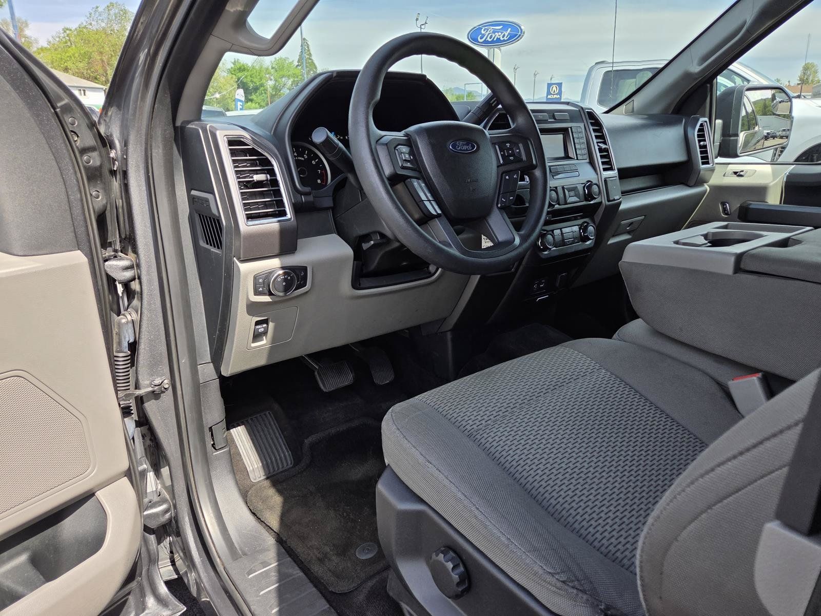 Used 2015 Ford F150 XLT RWD image 11