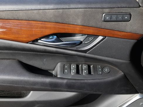 Used 2020 Cadillac Escalade Luxury image 25