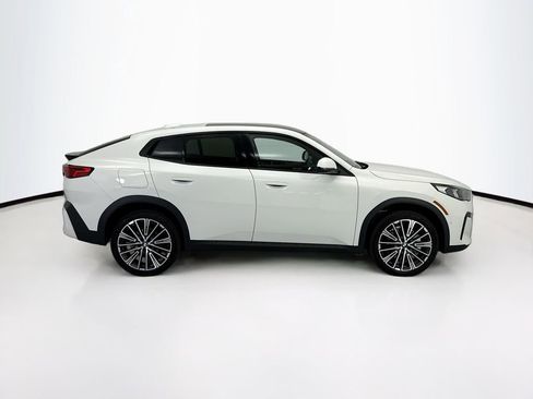 New 2026 BMW X2 xDrive28i w/ Convenience Package image 4