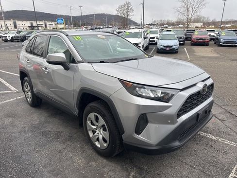 Used 2019 Toyota RAV4 LE w/ All Weather Liner Package image 6