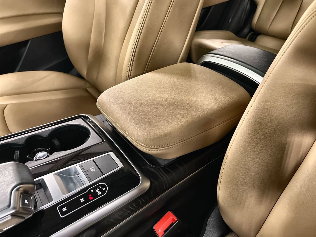 Used 2023 Audi Q8 Premium w/ Convenience Package AWD/4WD image 39