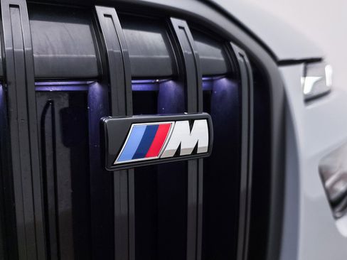 Used 2023 BMW X7 M60i w/ Executive Package AWD/4WD image 4