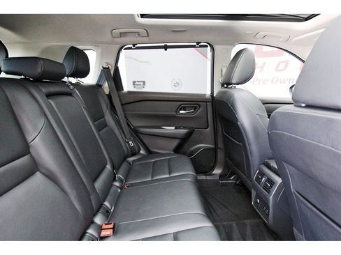 Certified 2022 Nissan Rogue SL w/ SL Premium Package image 9