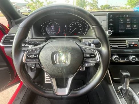 Used 2018 Honda Accord Sport image 14