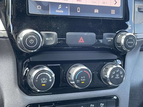 New 2026 RAM 2500 Tradesman w/ Chrome Appearance Group AWD/4WD image 38