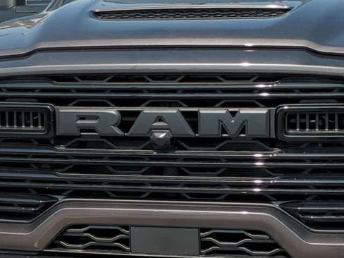 New 2026 RAM 2500 Laramie AWD/4WD image 12