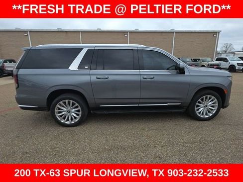 Used 2022 Cadillac Escalade ESV Luxury image 12