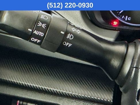Used 2024 Subaru Crosstrek 2.0i Premium AWD/4WD image 13