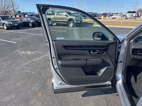 Used 2026 Honda CR-V EX-L image 9