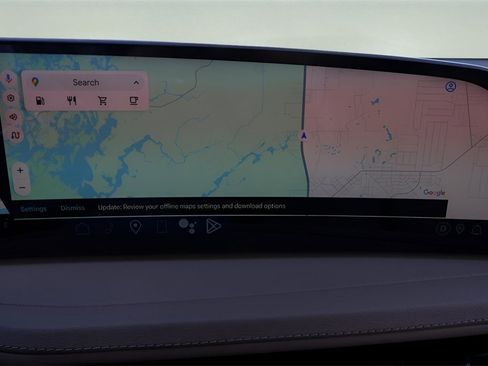 Used 2024 Cadillac XT4 Luxury w/ Cold Weather Package image 17