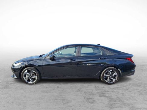 Used 2023 Hyundai Elantra SEL w/ Convenience Package FWD image 6