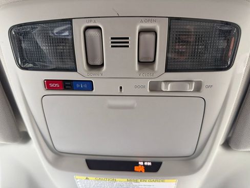 Used 2017 Subaru Outback 3.6R Limited image 46