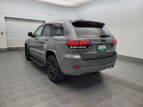 Used 2021 Jeep Grand Cherokee Laredo X RWD image 5