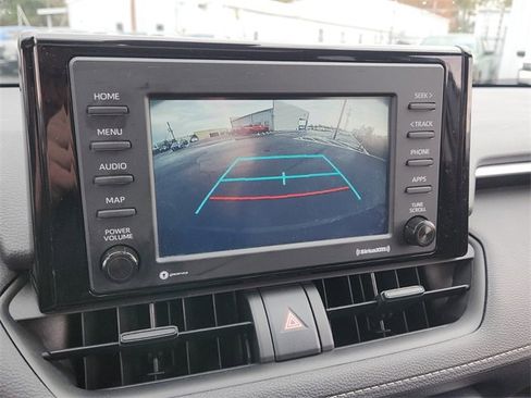 Used 2022 Toyota RAV4 XLE image 20