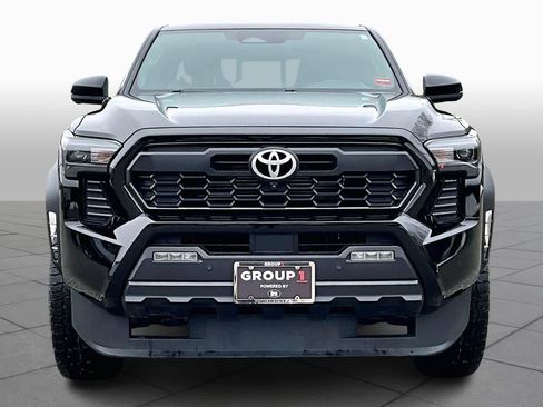 Used 2024 Toyota Tacoma TRD Off-Road w/ TRD Off Road Premium Package image 3