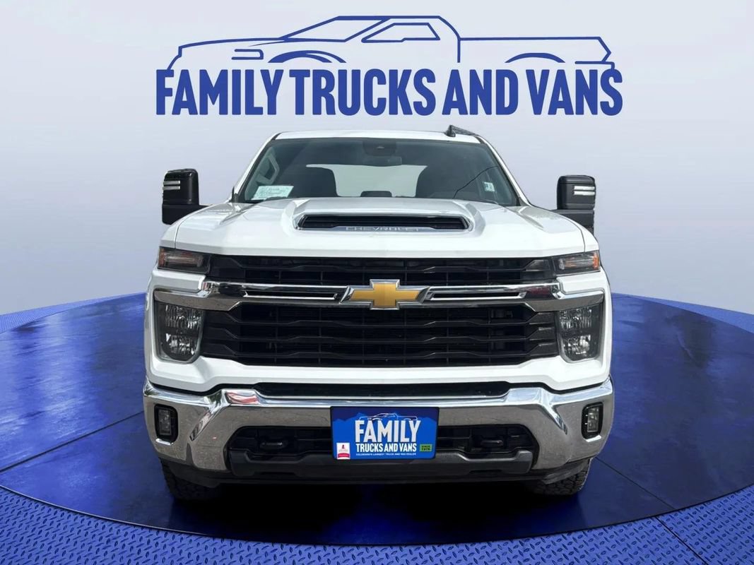Used 2024 Chevrolet Silverado 2500 LT w/ Convenience Package AWD/4WD image 8
