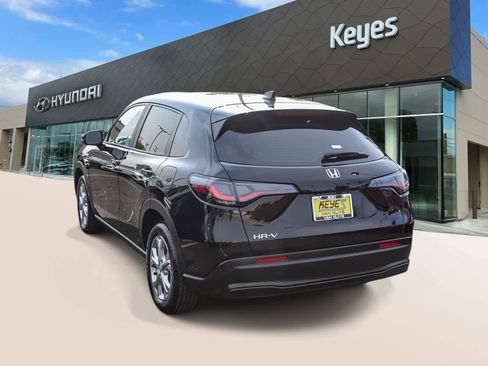 Used 2023 Honda HR-V LX image 7