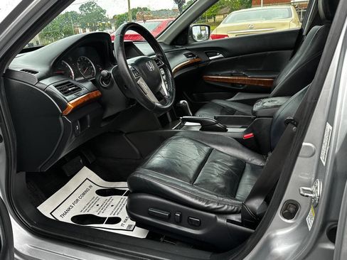 Used 2011 Honda Accord EX-L image 11