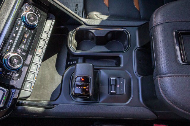 Used 2022 GMC Sierra 1500 AT4 w/ Technology Package AWD/4WD image 45