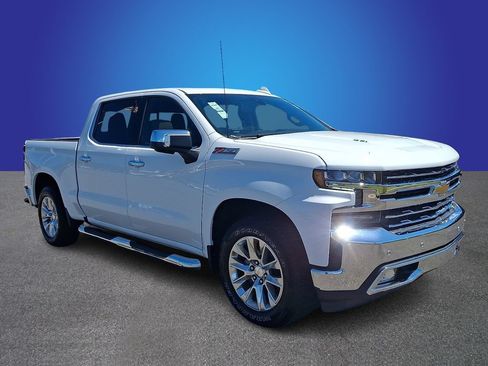 Used 2021 Chevrolet Silverado 1500 LTZ w/ LTZ Premium Package AWD/4WD image 3