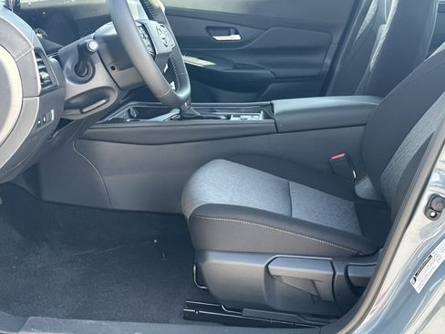 New 2026 Nissan Sentra SV w/ SV Convenience Package image 9