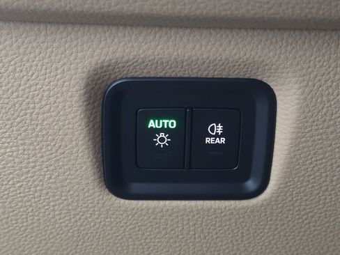 New 2026 Porsche Cayenne image 28