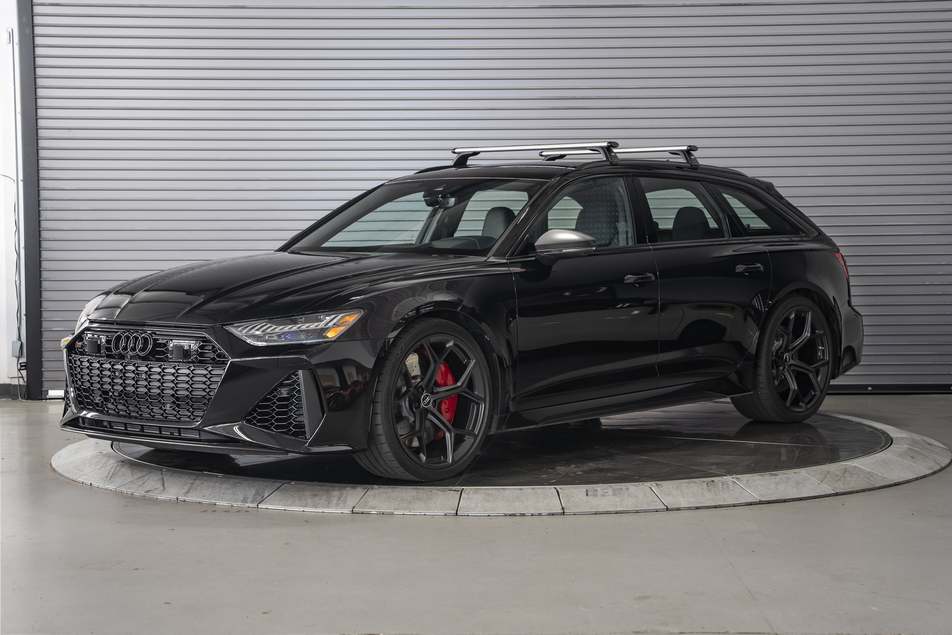 Used 2025 Audi RS 6 performance AWD/4WD image 1