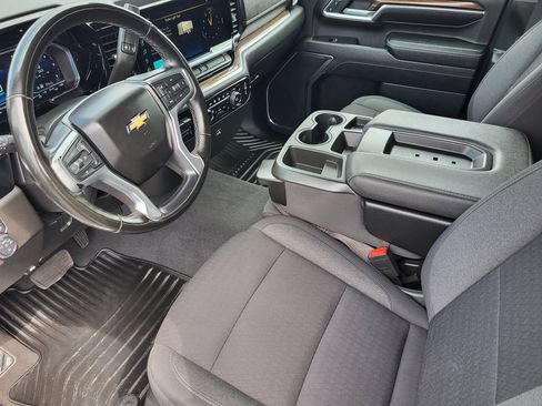 Used 2024 Chevrolet Silverado 3500 LT w/ Convenience Package AWD/4WD image 15