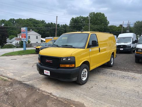 Used 2021 GMC Savana 2500 w/ Driver Convenience Package image 7