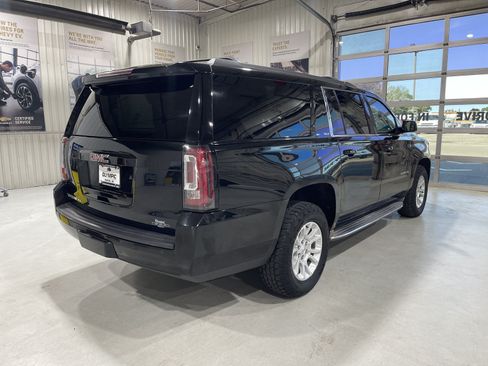 Used 2015 GMC Yukon XL SLT w/ Open Road Package AWD/4WD image 8