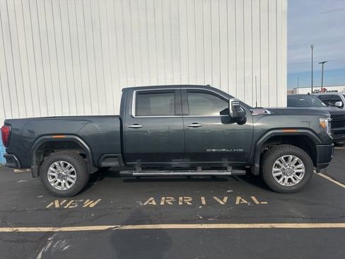 Used 2022 GMC Sierra 2500 Denali w/ Denali Ultimate Package image 2