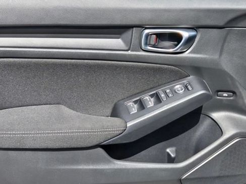 Used 2023 Honda Civic Sport image 15