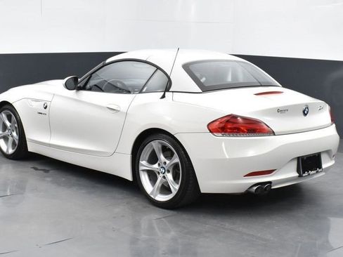Used 2011 BMW Z4 sDrive30i image 6
