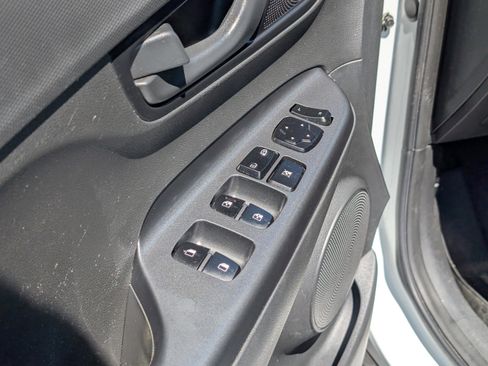 Used 2019 Hyundai Kona SEL FWD image 16