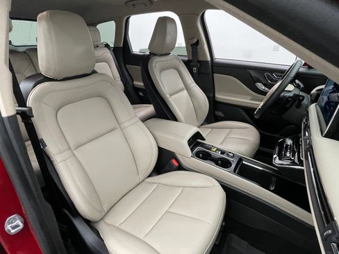 Used 2025 Lincoln Corsair FWD image 35