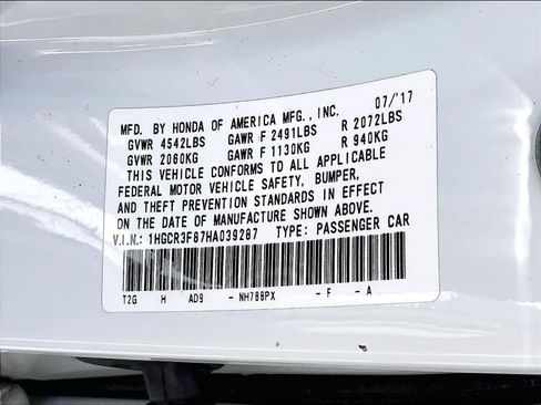 Certified 2017 Honda Accord EX-L image 35