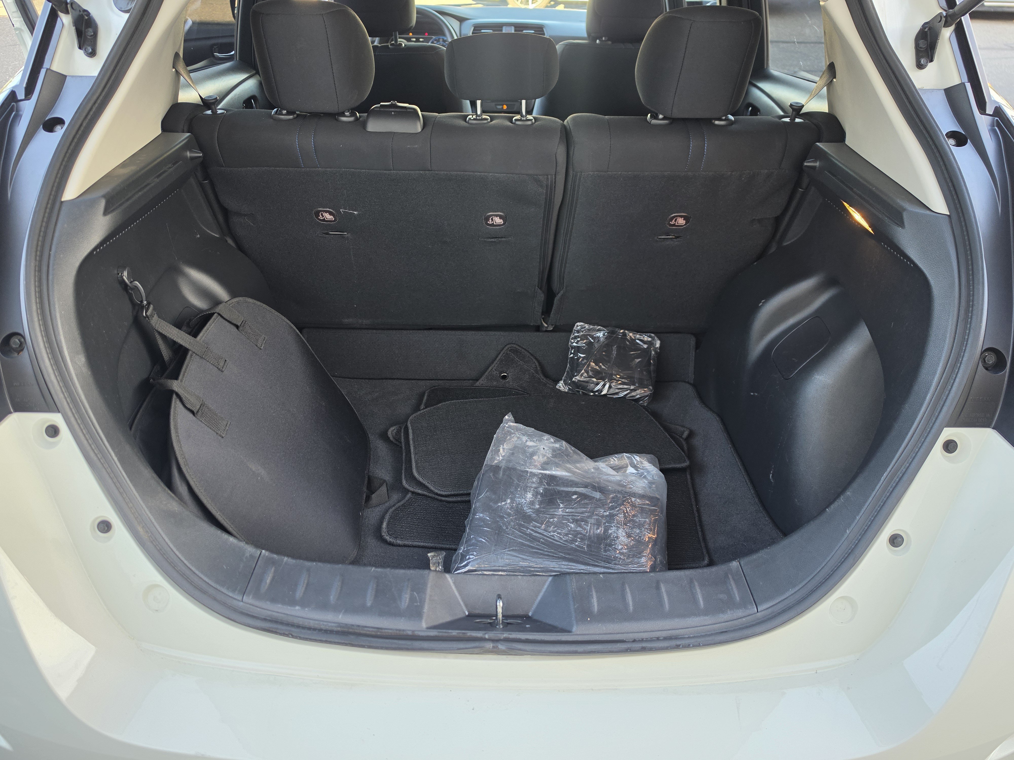 Used 2025 Nissan Leaf S FWD image 20