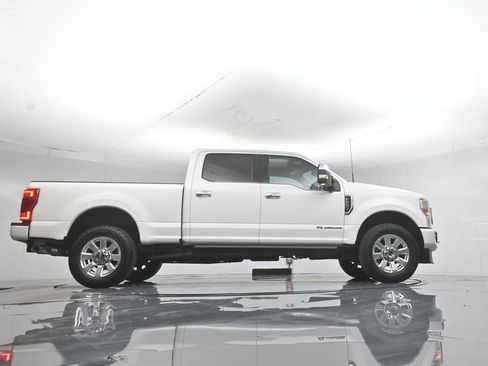 Used 2022 Ford F250 Platinum w/ FX4 Off-Road Package AWD/4WD image 51