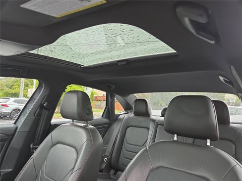 Used 2021 Volkswagen Jetta GLI Autobahn FWD image 23