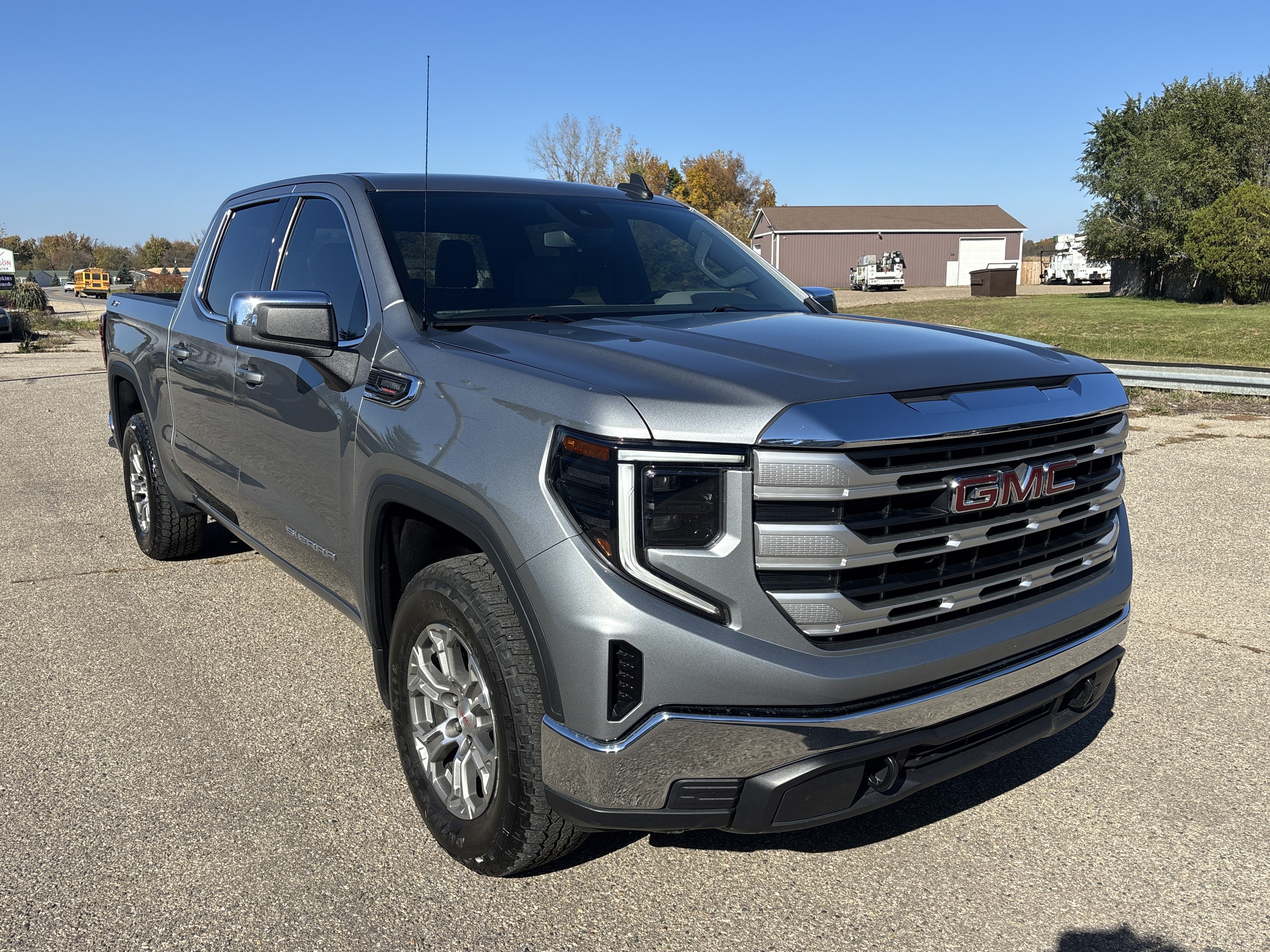 Used 2023 GMC Sierra 1500 SLE w/ X31 Off-Road Package AWD/4WD image 1
