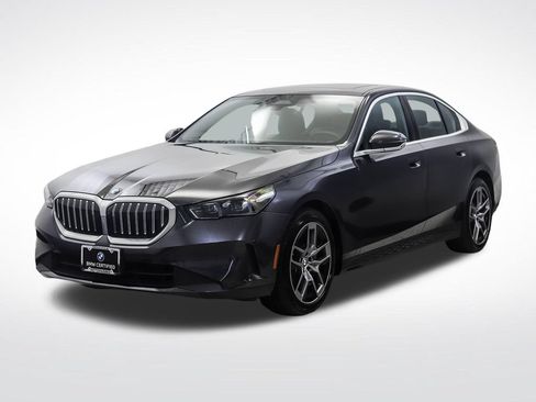 Used 2026 BMW 540i xDrive w/ Premium Package AWD/4WD image 1
