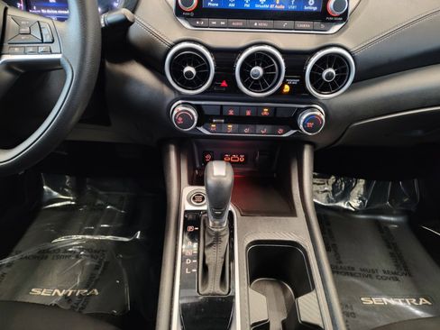 Used 2024 Nissan Sentra SV image 22