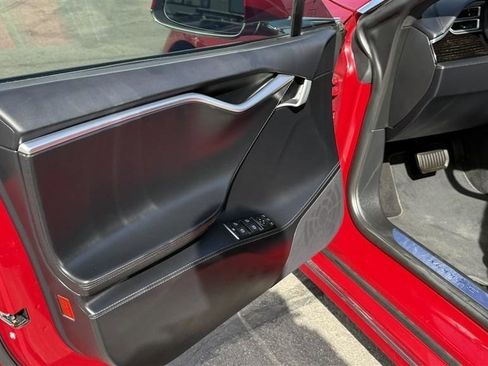 Used 2018 Tesla Model S 75D image 18