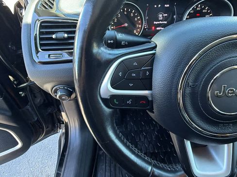 Used 2020 Jeep Compass Latitude FWD image 19