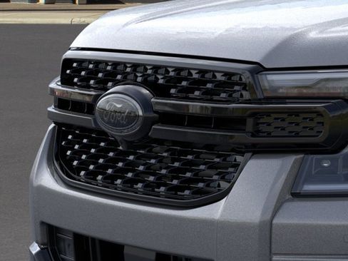 New 2026 Ford Ranger Lariat w/ Black Appearance Package AWD/4WD image 17