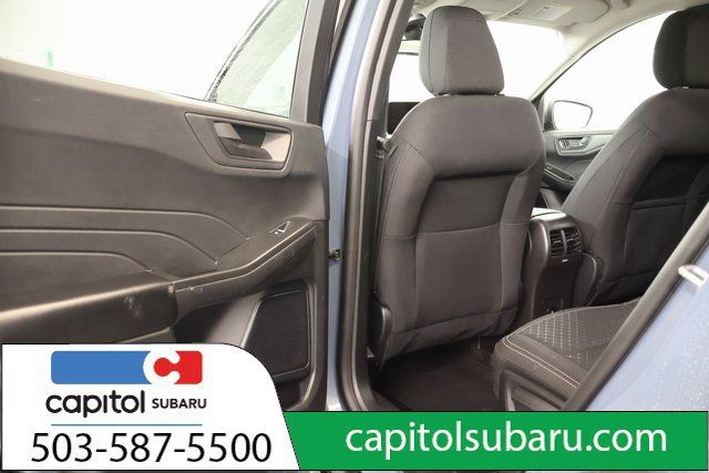 Used 2024 Ford Escape Active AWD/4WD image 30