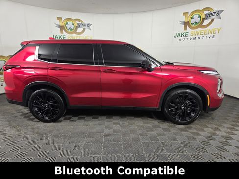 Used 2024 Mitsubishi Outlander SE Black Edition image 10