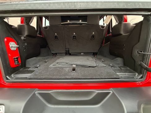 Certified 2024 Jeep Wrangler Sahara image 32